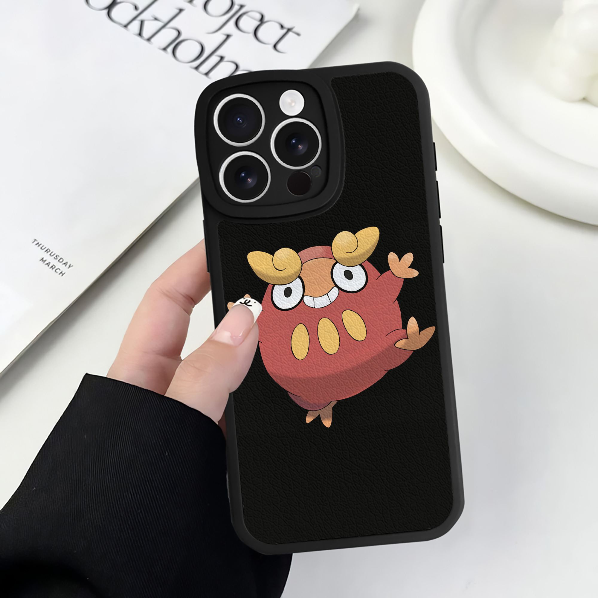 （画像用） ポケットモンスター Pokémon 【iPhone 16シリーズ対応】シリコンスマホケース（レザー調） 材質：シリコン
